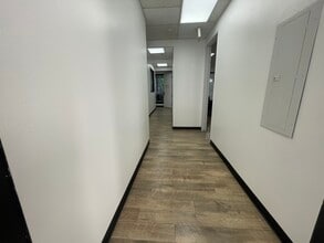 901 W Civic Center Dr, Santa Ana, CA for lease Interior Photo- Image 2 of 18