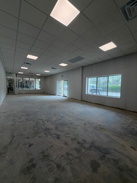 111 Bedford Rd, Armonk, NY for lease - Interior Photo - Image 3 of 10