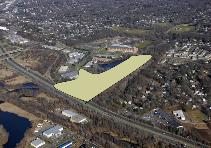 300 Elm St, North Haven, CT à vendre - Photo du bâtiment - Image 2 de 5