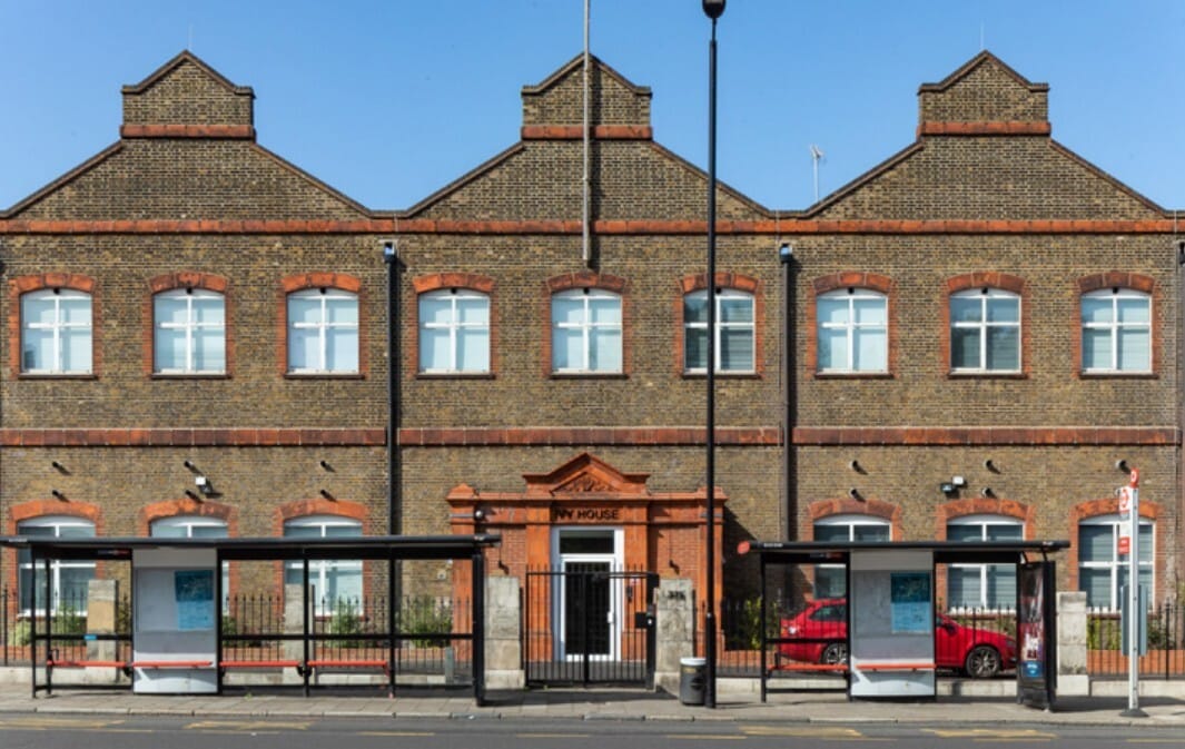 279 Seven Sisters Rd, Londres à vendre Photo principale- Image 1 de 2