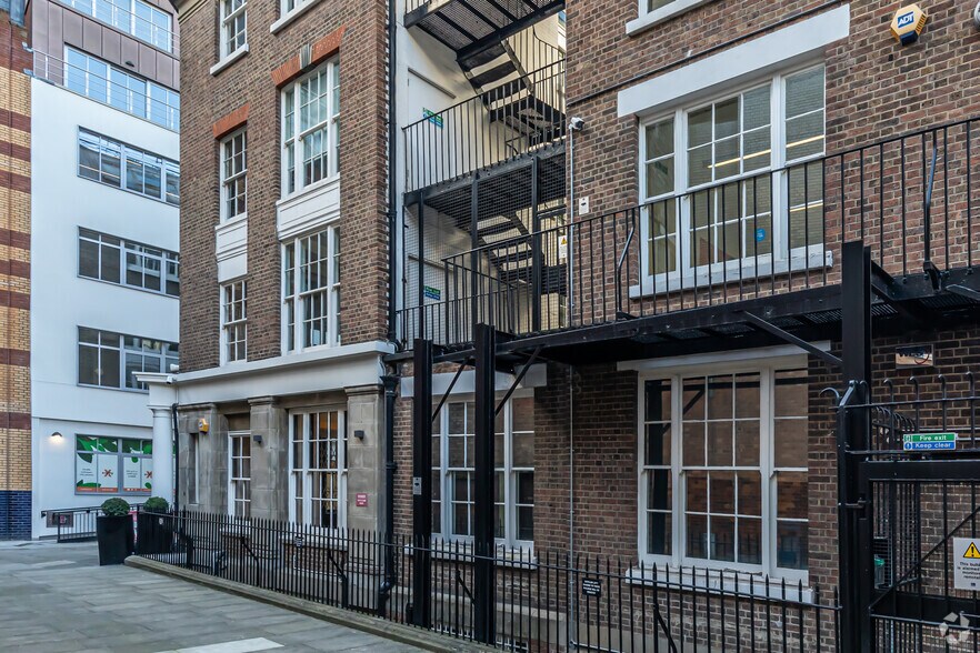 15 Fulwood Pl, Londres à louer - Photo du bâtiment - Image 3 de 4