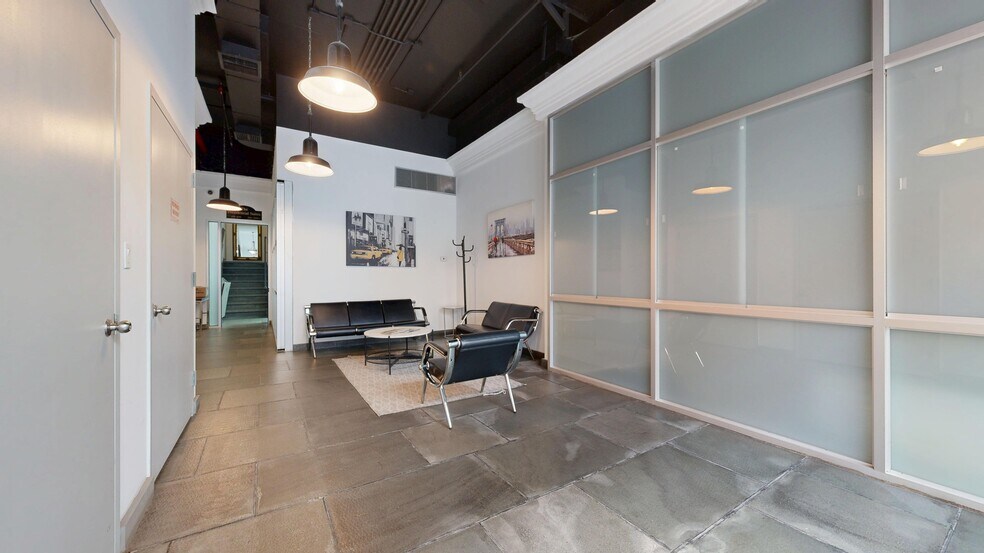 641 President St, Brooklyn, NY à louer - Photo du bâtiment - Image 3 de 13