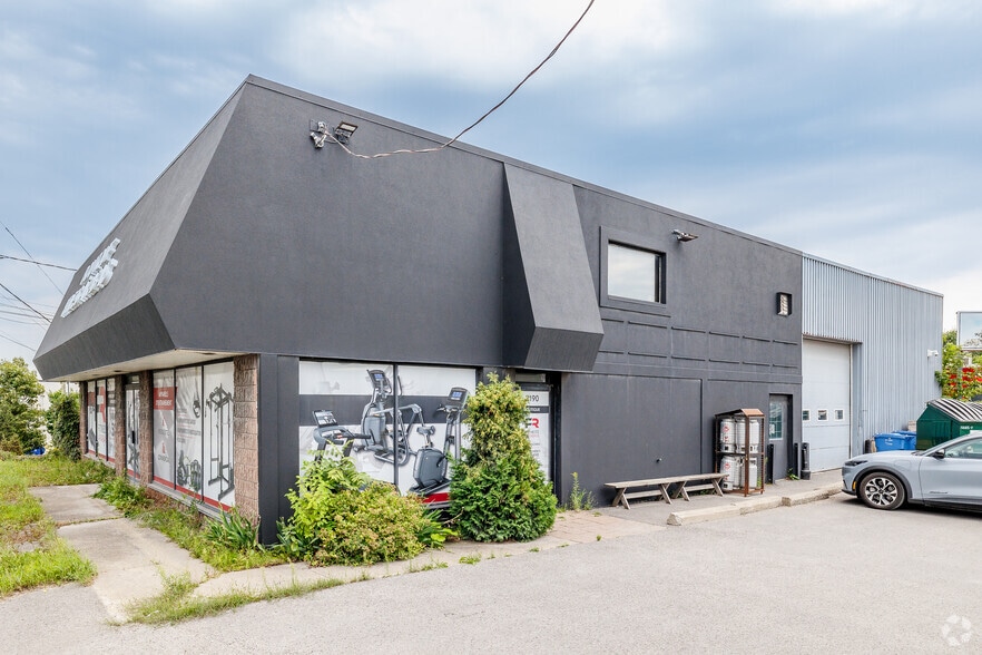 2190 Boul Des Laurentides, Laval, QC à vendre - Photo du bâtiment - Image 3 de 4
