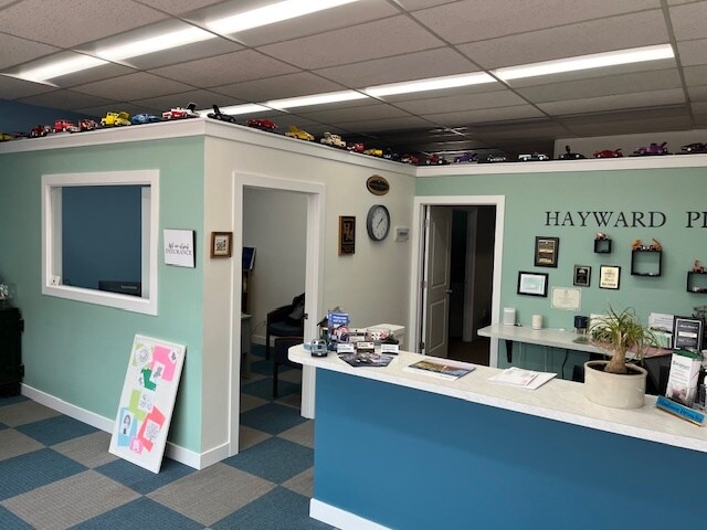 101 W Grand River Ave, Williamston, MI à vendre - Photo intérieure - Image 3 de 11