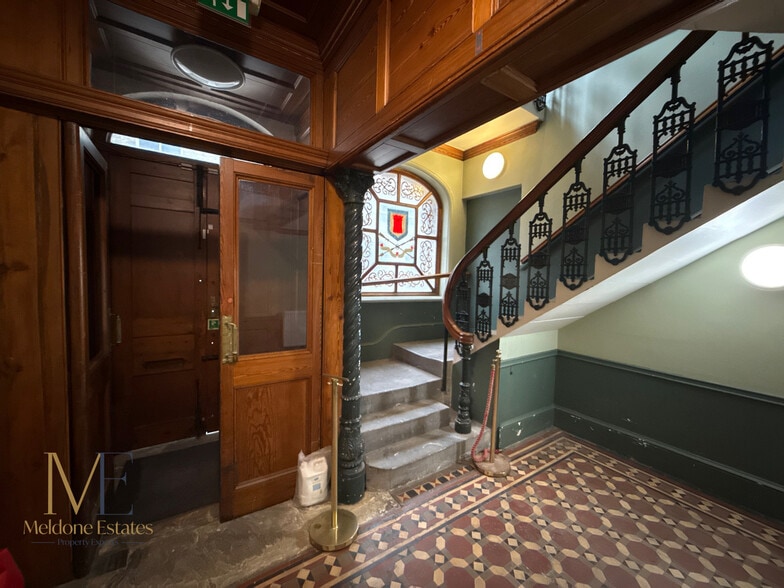 Restaurant, Gravesend for lease - Building Photo - Image 3 of 11