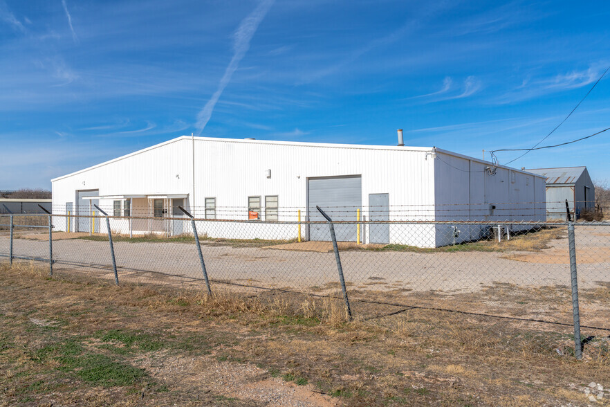 3224 Industrial Dr, Wichita Falls, TX à vendre - Photo du bâtiment - Image 2 de 9