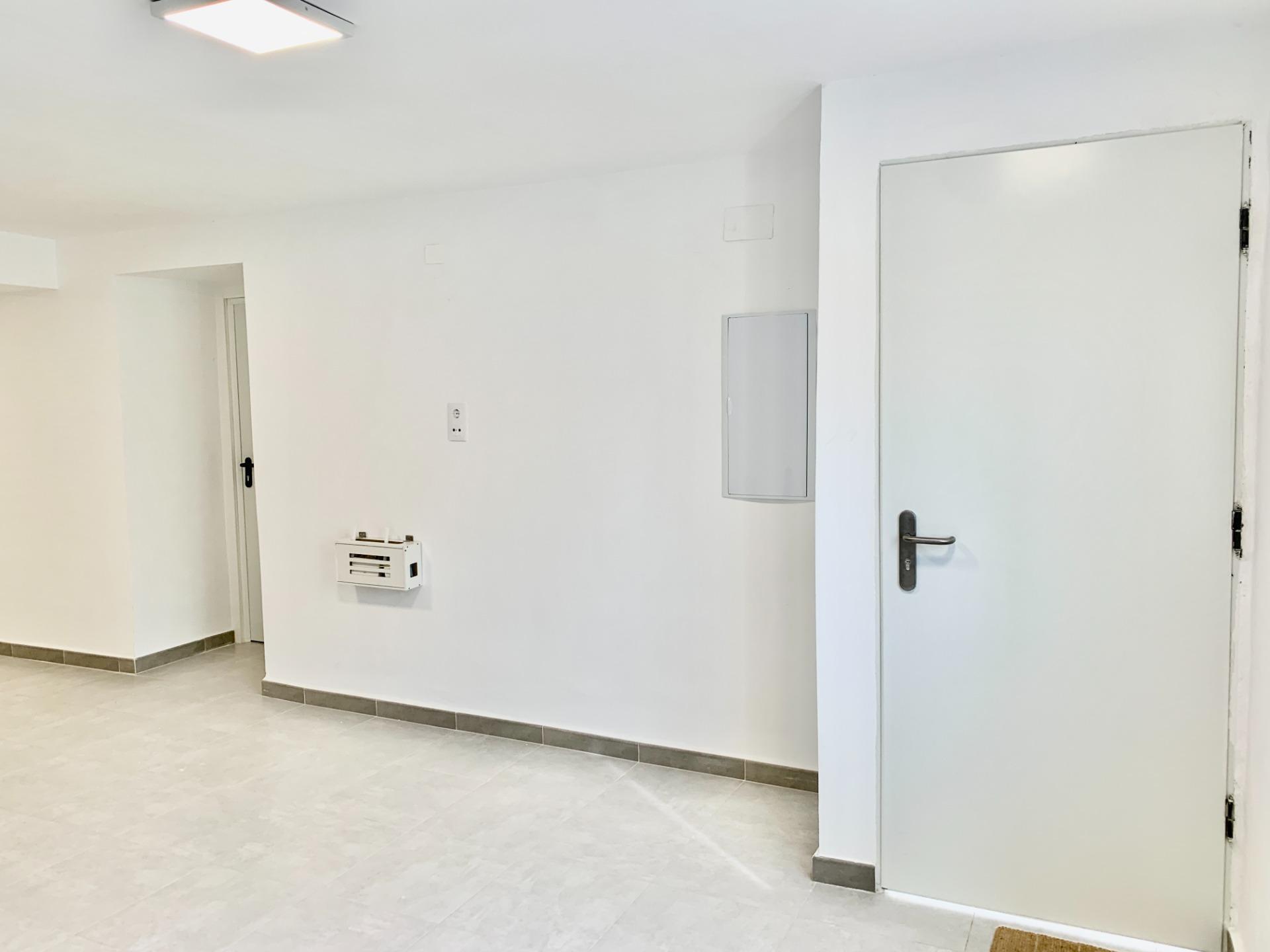 Office in Villanueva del Río y Minas, Sevilla for sale Primary Photo- Image 1 of 1