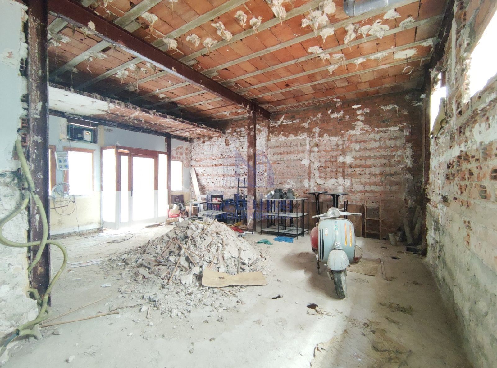 Multifamily in Guadalajara, Guadalajara for sale Interior Photo- Image 1 of 7