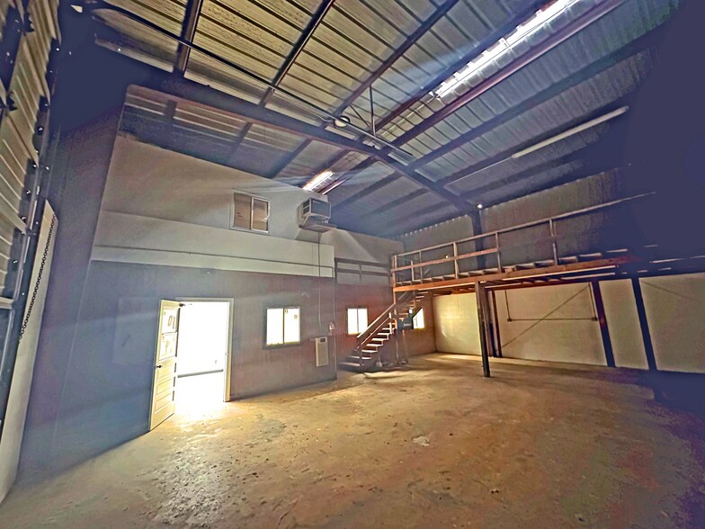 1731 S San Marcos, San Antonio, TX à louer - Photo intérieure - Image 2 de 23