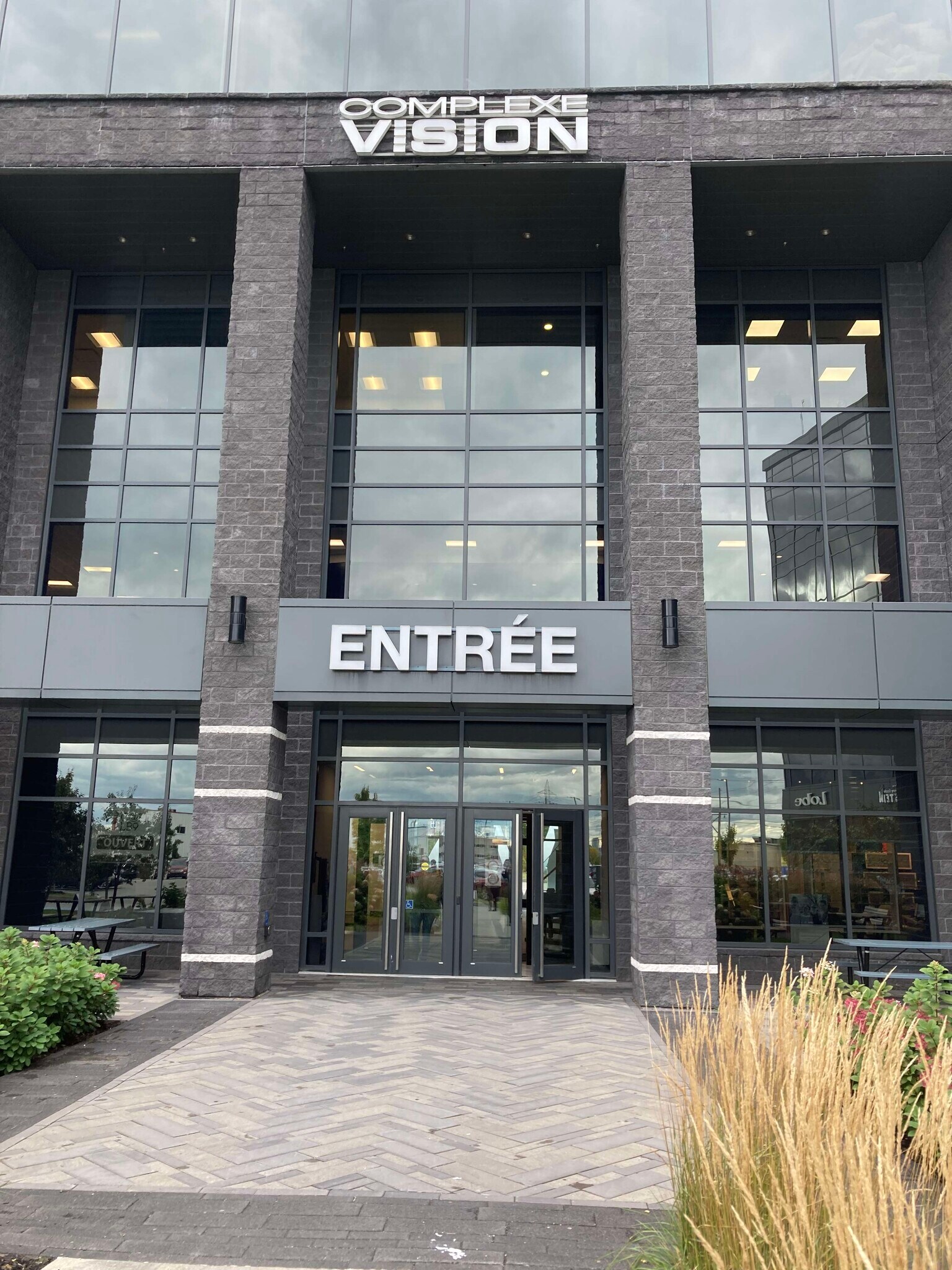 725 Boul Lebourgneuf, Québec, QC à vendre Photo du bâtiment- Image 1 de 1