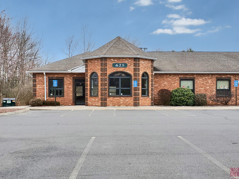 625 Clark Ave, Bristol, CT for lease - Building Photo - Image 1 of 5