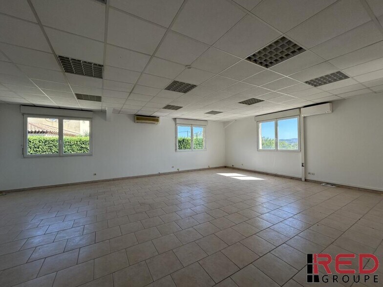 Bonpertuis, Gardanne for lease - Interior Photo - Image 1 of 4