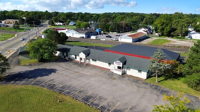 320 E Grand Blanc Rd, Grand Blanc, MI à louer Photo intérieure- Image 2 de 11