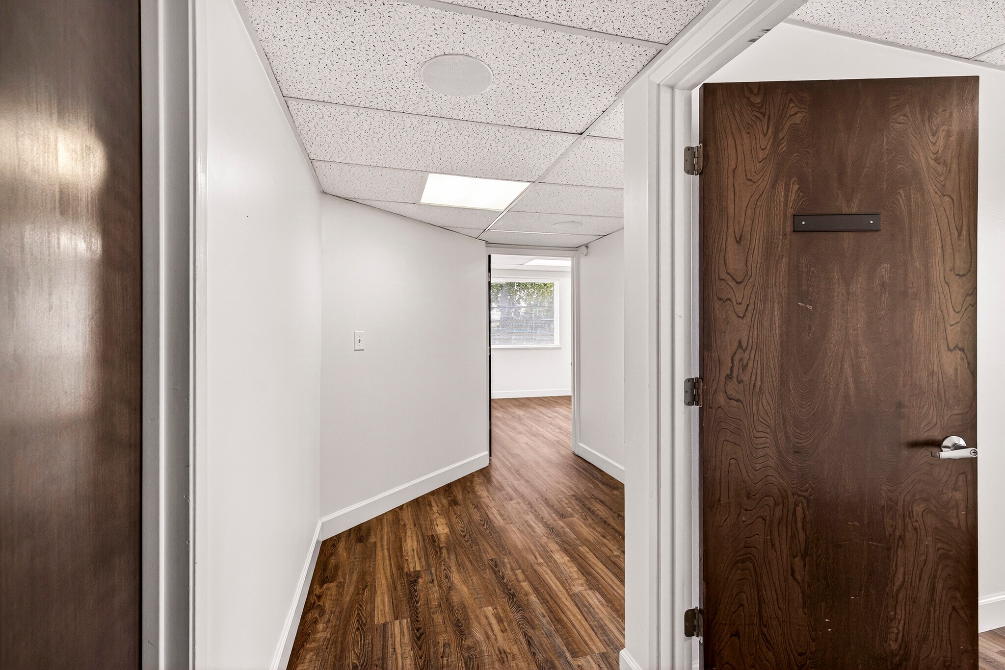572 Rio Lindo Ave, Chico, CA for lease Interior Photo- Image 1 of 6