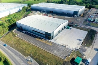 Plus de détails pour 64 Accrington Rd, Burnley - Industriel à louer