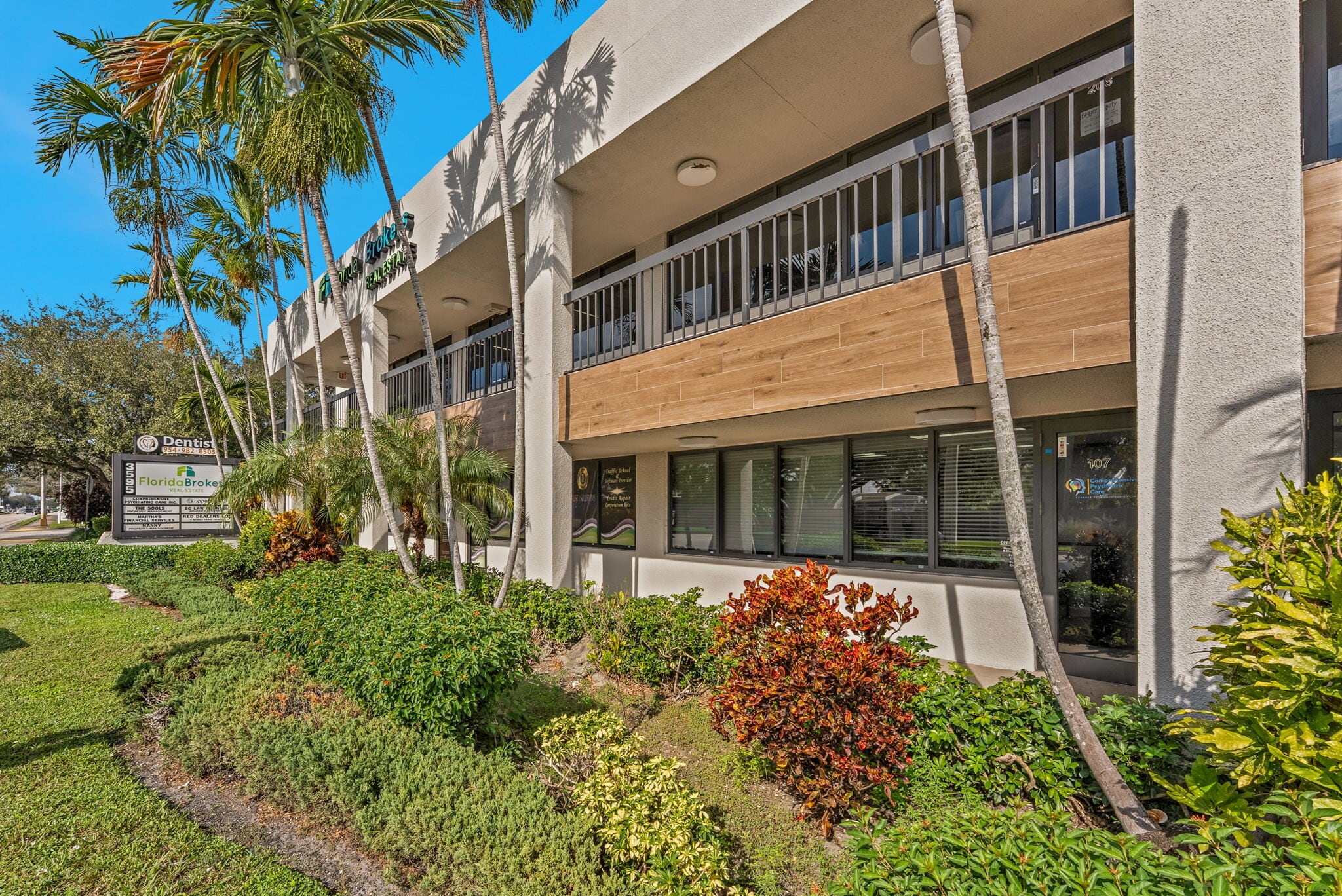 3595 Sheridan St, Hollywood, FL for lease Building Photo- Image 1 of 23