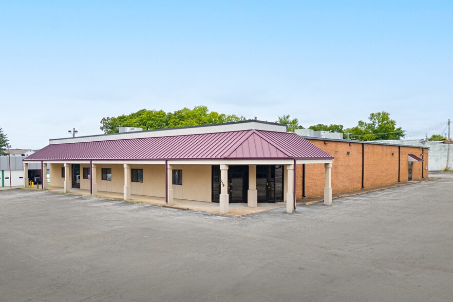 739 Madison St, Clarksville, TN for lease - Building Photo - Image 1 of 5