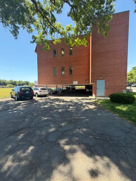 171 Market Sq, Newington, CT for sale - Building Photo - Image 3 of 28