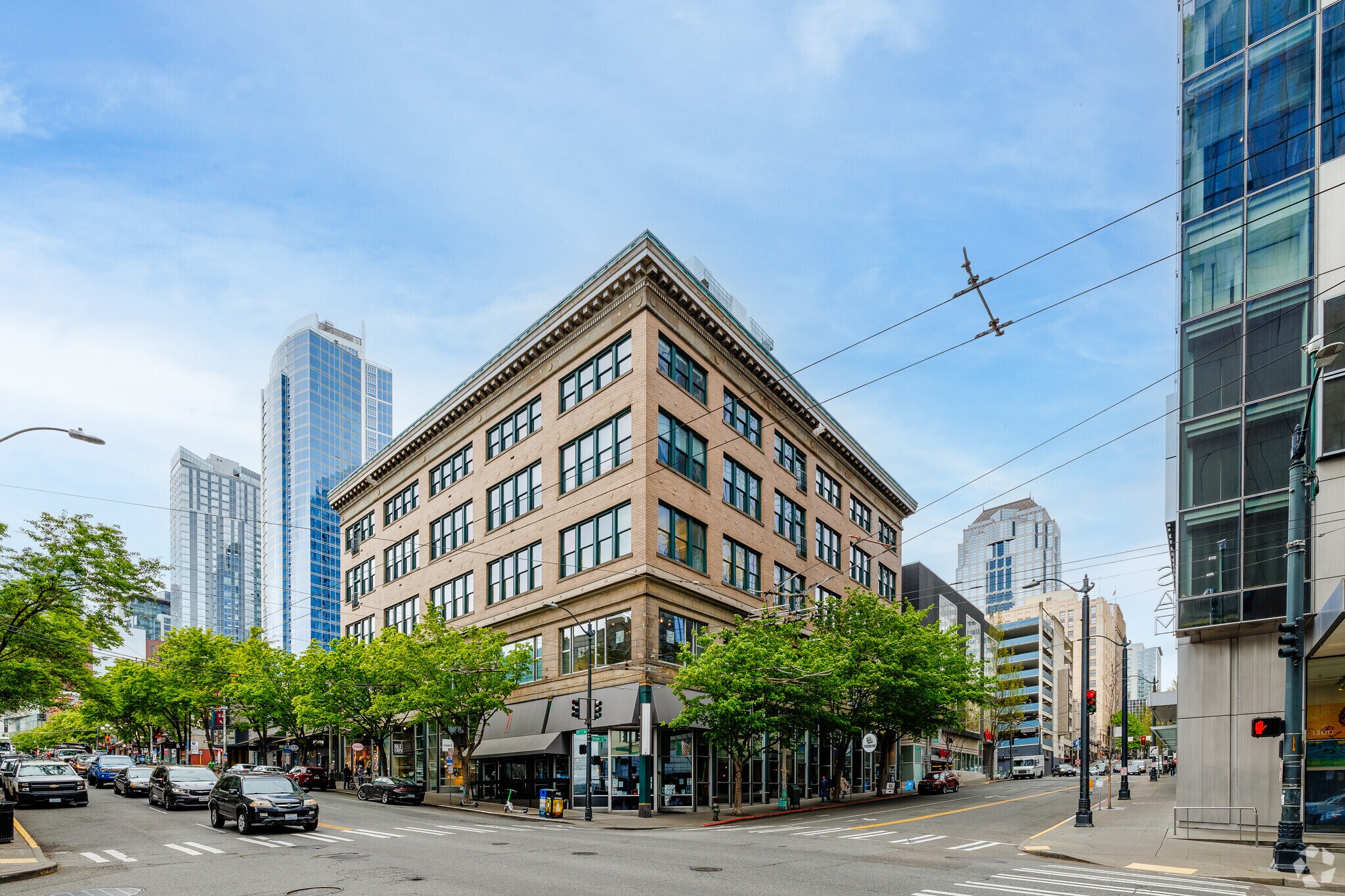 1406 1st Ave, Seattle, WA à louer Photo du bâtiment- Image 1 de 13