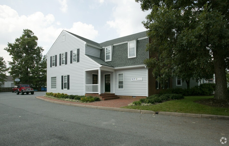 11505 Allecingie Pky, Richmond, VA for lease - Building Photo - Image 2 of 9