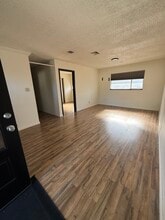 371-389 Gresel St, Hayward, CA for lease Interior Photo- Image 1 of 10