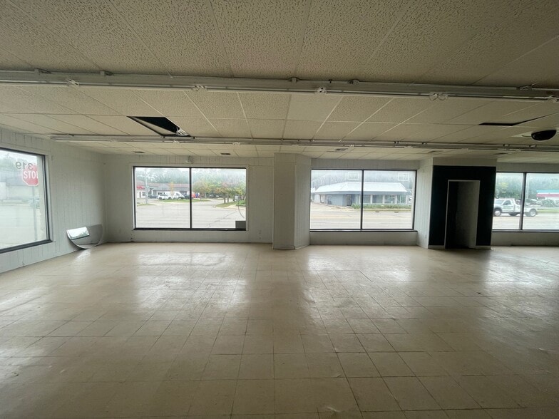 319 N Mission St, Mt Pleasant, MI à vendre - Photo du bâtiment - Image 3 de 11