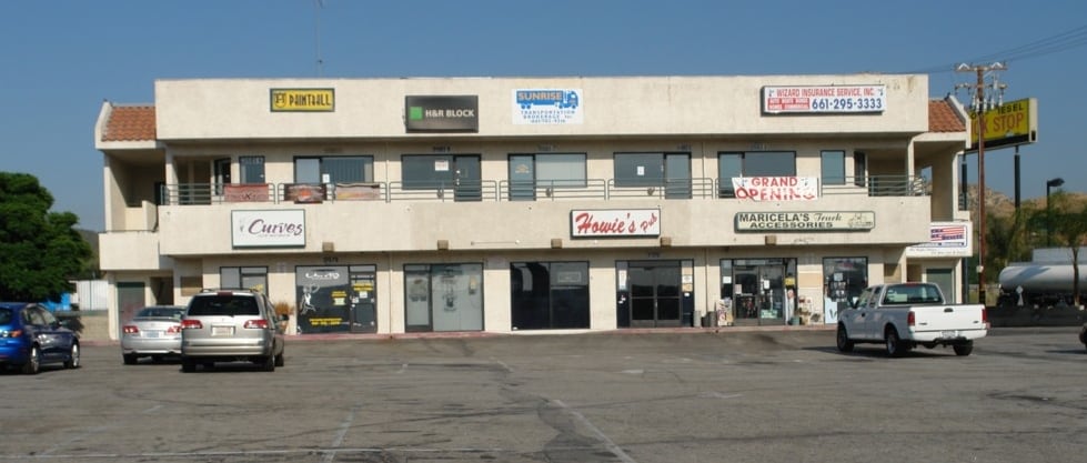 31561-31593 Castaic Rd, Castaic, CA for lease - Primary Photo - Image 2 of 3