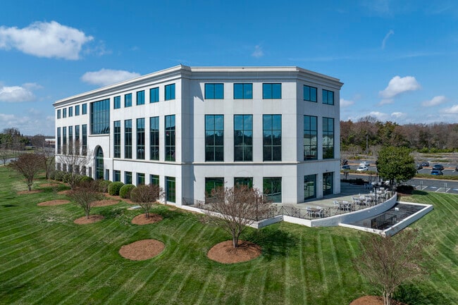 More details for 9144 Arrowpoint Blvd, Charlotte, NC - Office for Sale