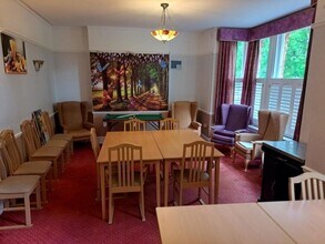 65 De Parys Av, Bedford for lease Interior Photo- Image 1 of 4