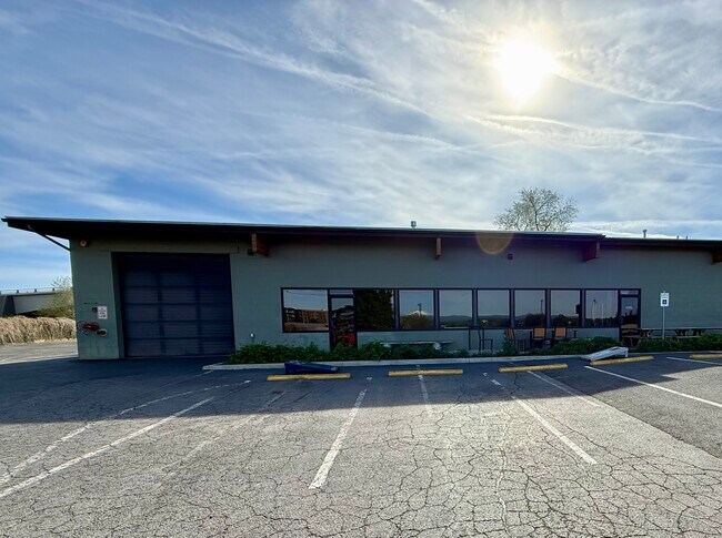 More details for 100 SW Division St, Bend, OR - Retail for Lease