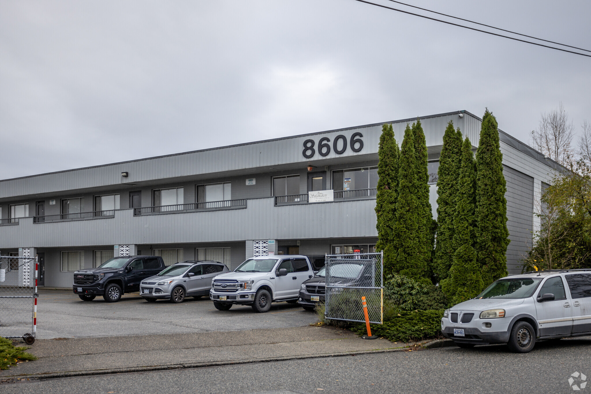 8550-8606 Fraser St, Vancouver, BC for lease Building Photo- Image 1 of 4