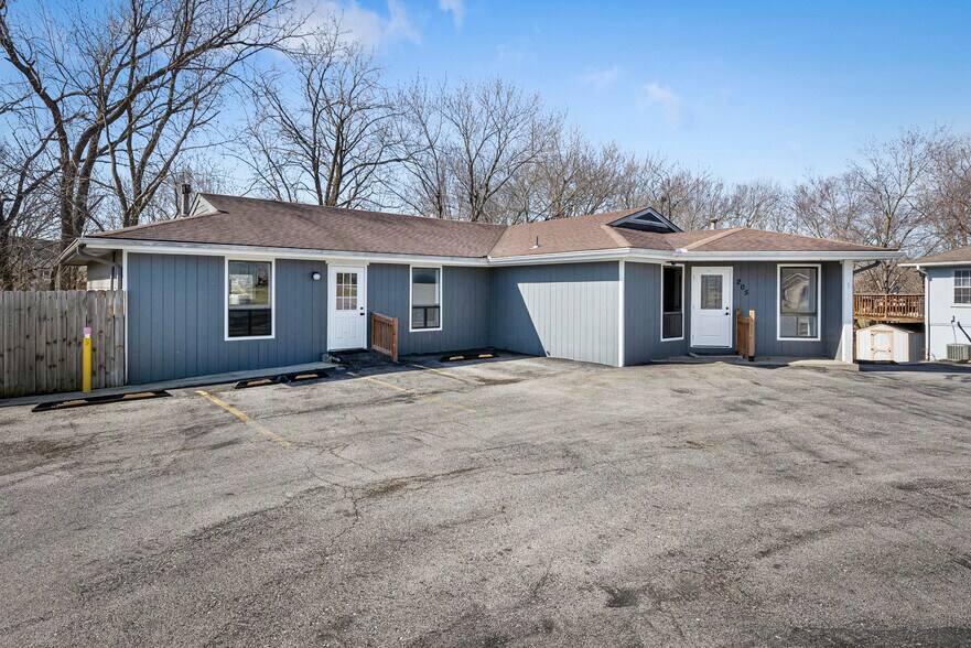 205 Southbrook Pky, Kearney, MO à vendre - Photo du bâtiment - Image 3 de 67