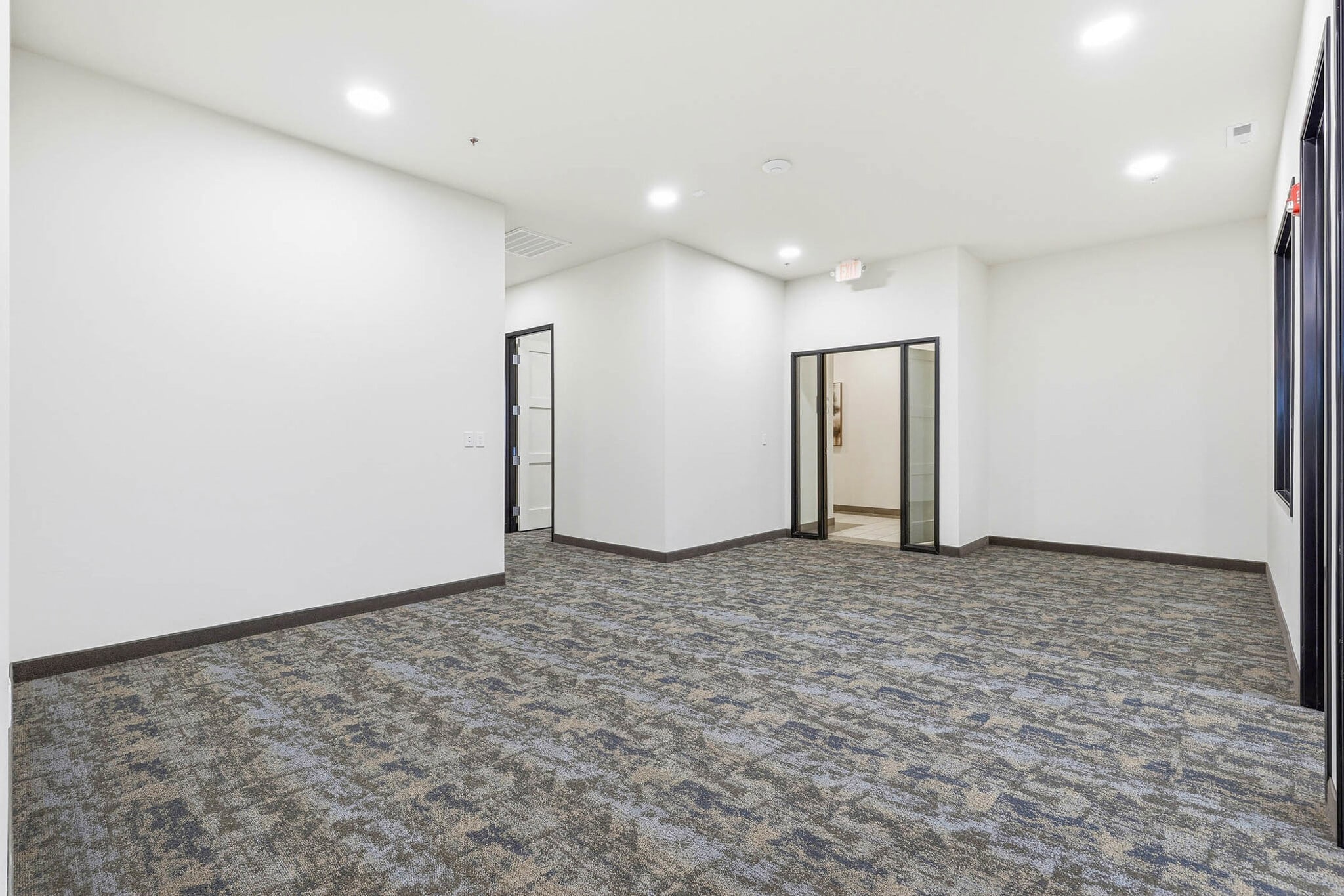 30 S Louisiana St, Kennewick, WA à louer Photo intérieure- Image 1 de 13