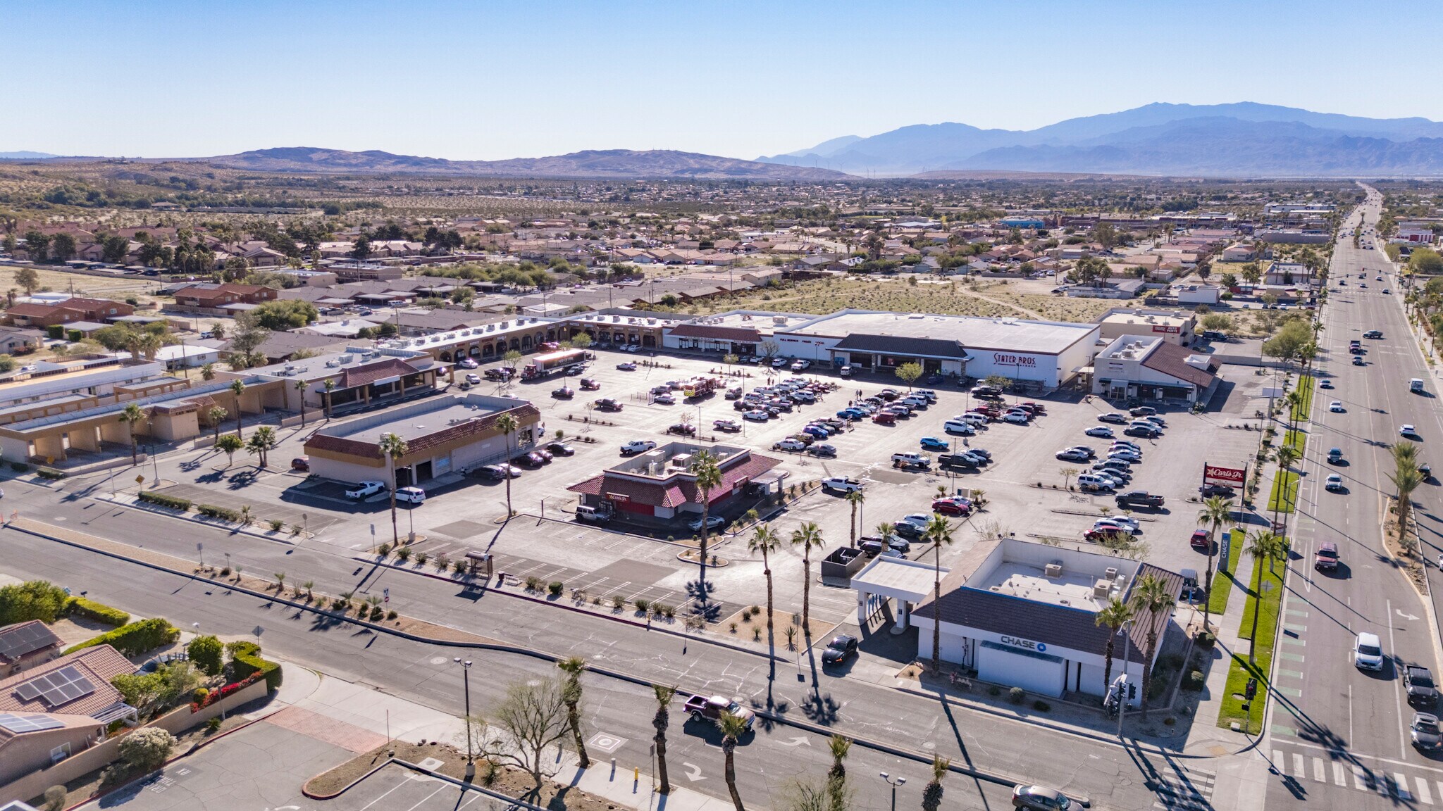 13180-13190 Palm Dr, Desert Hot Springs, CA for lease Interior Photo- Image 1 of 5