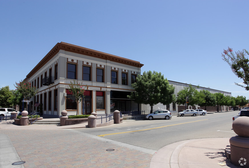 305 4th St, Galt, CA for sale - Primary Photo - Image 1 of 1