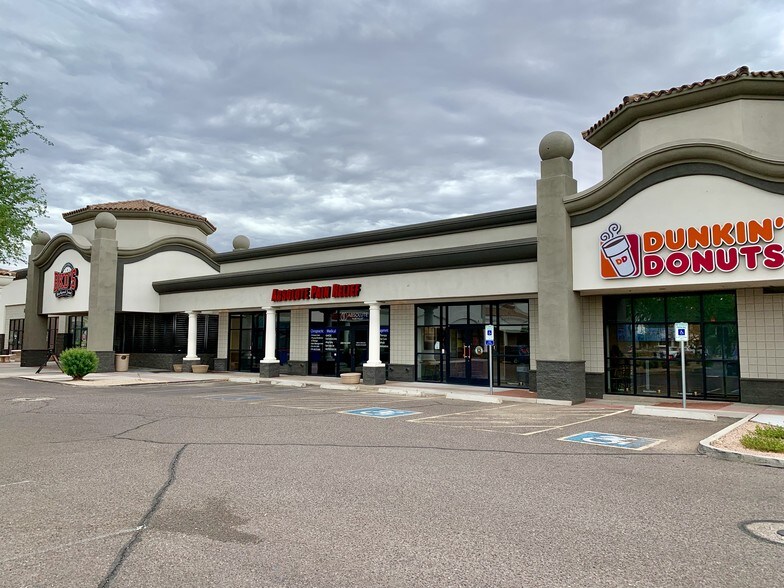 980 E Pecos Rd, Chandler, AZ à louer - Photo du bâtiment - Image 2 de 6