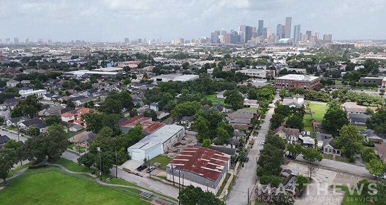 215 N Jenkins St, Houston, TX à louer Photo du bâtiment- Image 1 de 5
