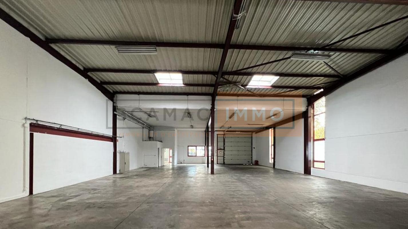 Industrial in Le Blanc-Mesnil for lease Interior Photo- Image 1 of 15