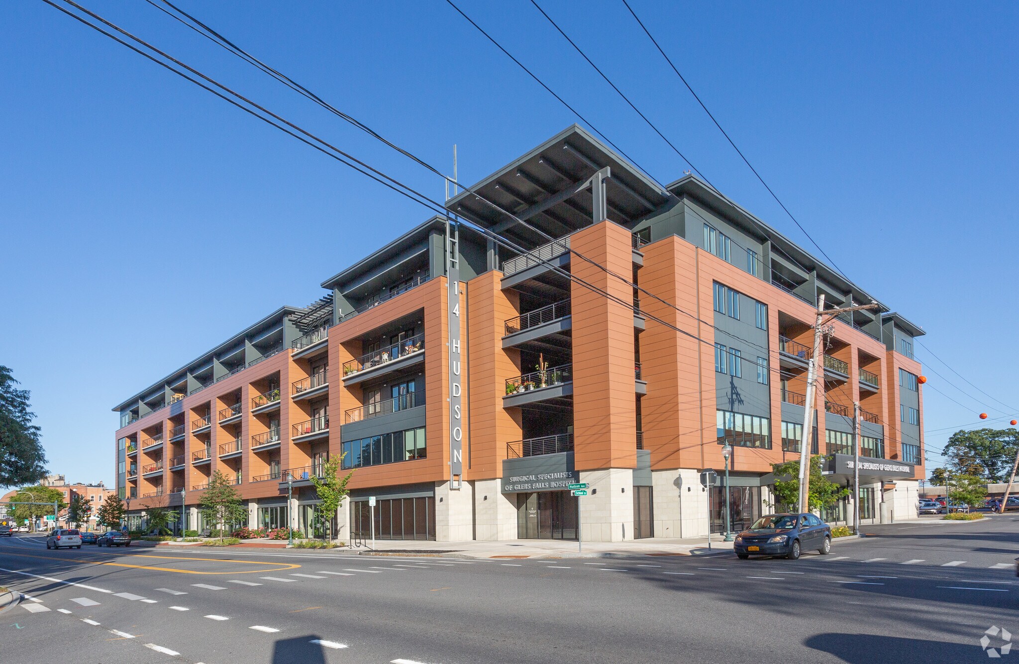 14 Hudson Ave, Glens Falls, NY à vendre Photo principale- Image 1 de 1