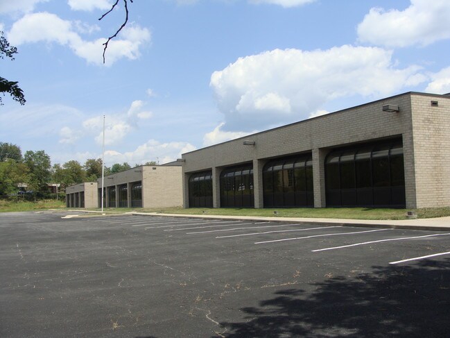 Plus de détails pour 170-180 Industry Dr, Pittsburgh, PA - Local d'activités à louer