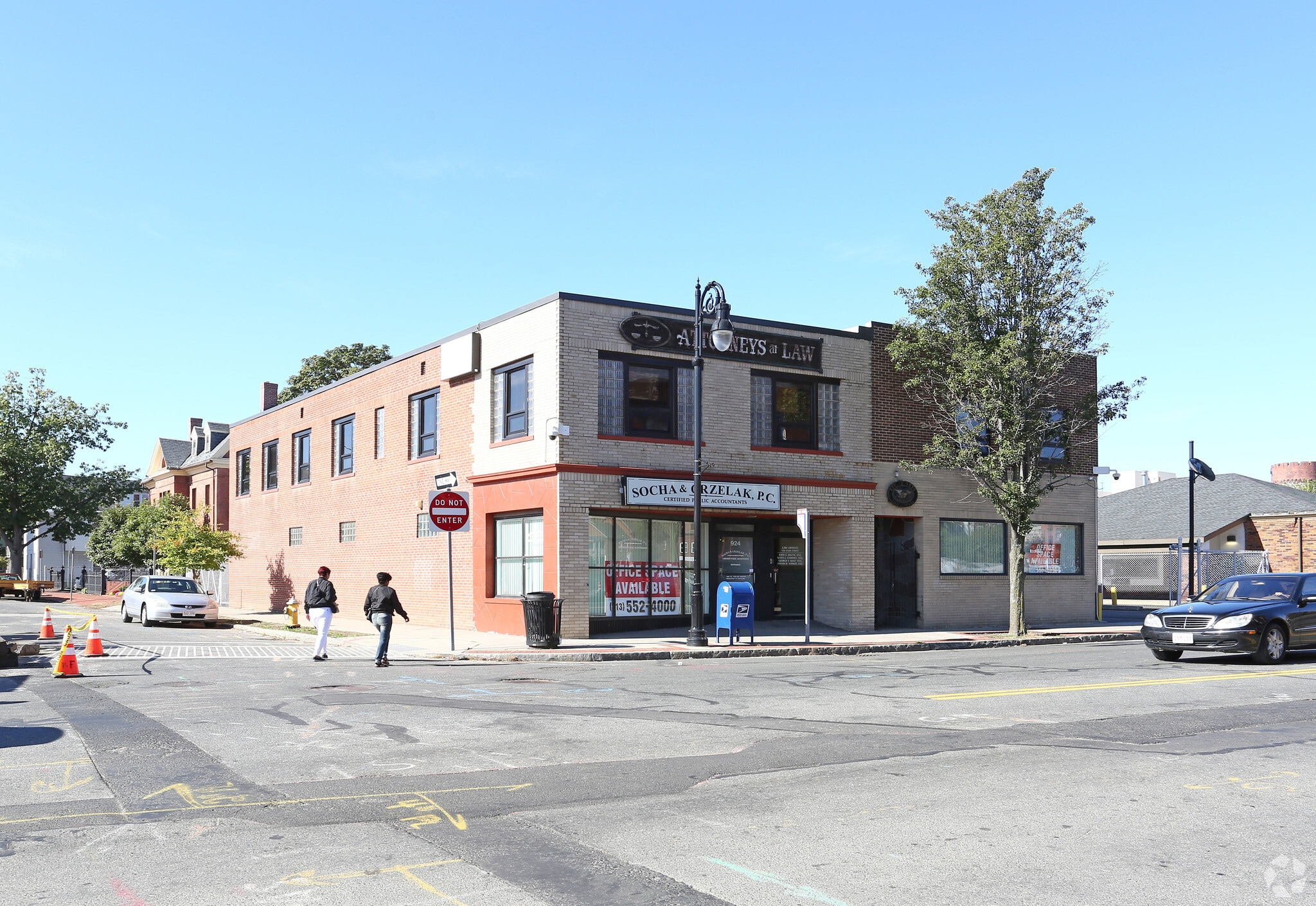 924-934 Main St, Springfield, MA for lease Primary Photo- Image 1 of 24