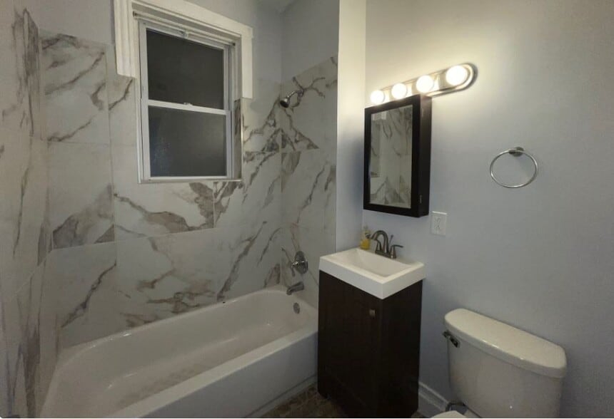 1721 W 65th St, Chicago, IL à vendre - Photo du bâtiment - Image 2 de 15