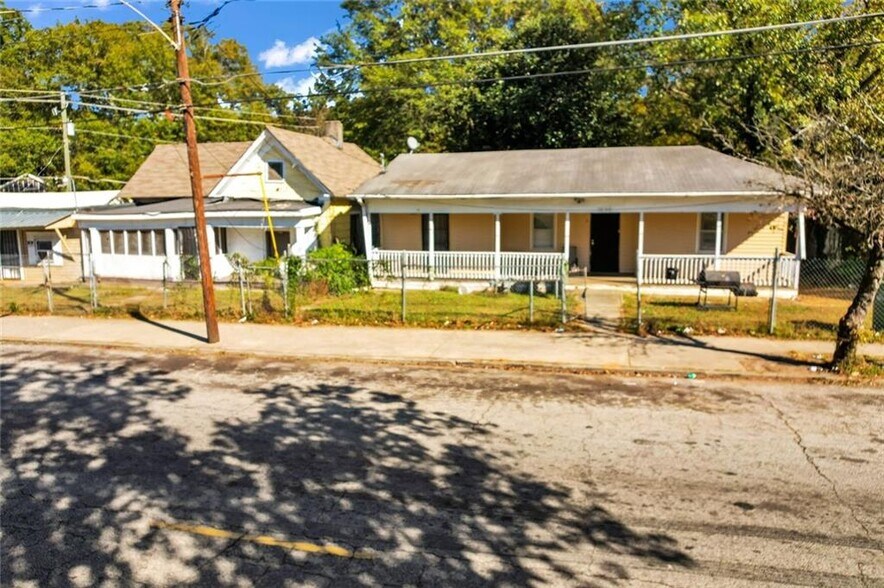 Lakewood/Richmond Ave portefeuille de 3 propriétés à vendre sur LoopNet.ca - Photo du bâtiment - Image 3 de 25