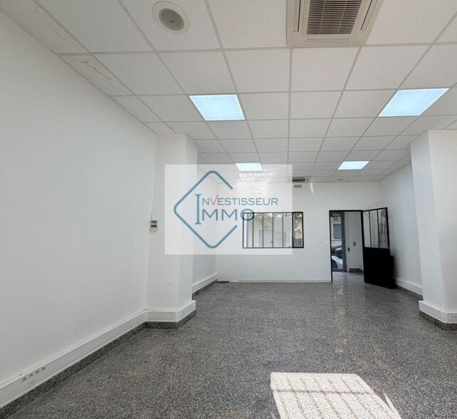 Retail in Saint-Maur-des-Fossés for lease - Interior Photo - Image 2 of 6