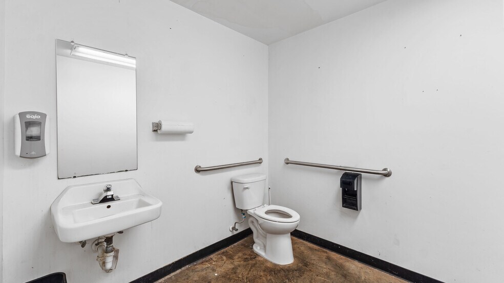 4911 Shed Rd, Bossier City, LA à louer - Photo du bâtiment - Image 3 de 13