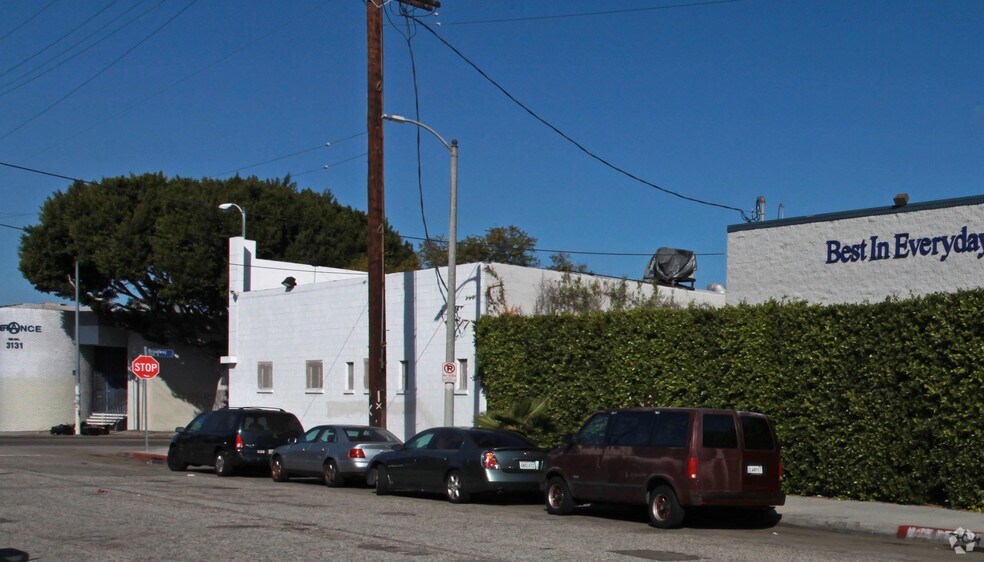 3130 S Broadway, Los Angeles, CA à vendre - Photo du bâtiment - Image 3 de 4
