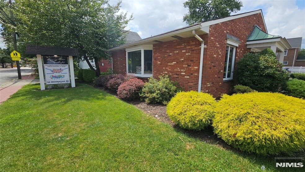 50 Moonachie Rd, Moonachie, NJ à vendre - Photo du bâtiment - Image 2 de 8