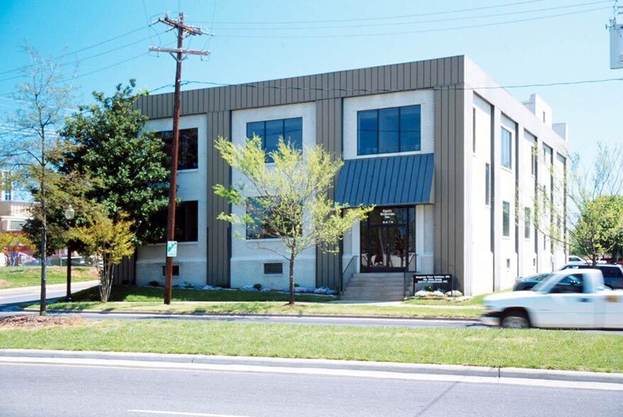 1101 South Blvd, Charlotte, NC à louer - Photo du bâtiment - Image 2 de 7