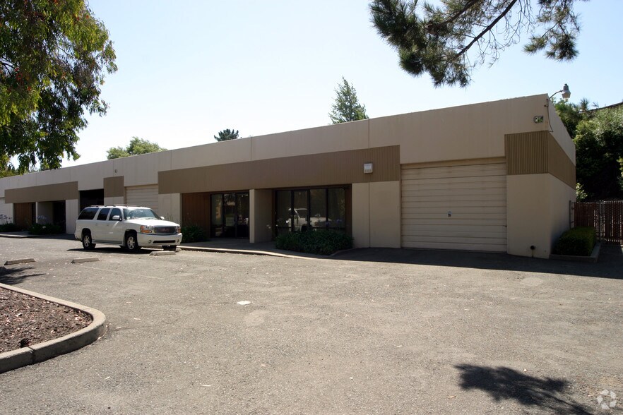 3140 Park Rd, Benicia, CA à louer - Photo du bâtiment - Image 3 de 7