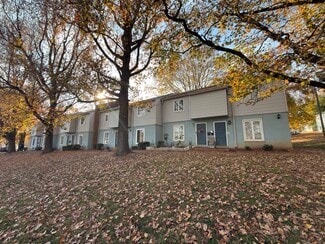 Plus de détails pour 1931 Mereview Ct, Charlotte, NC - Multi-résidentiel à vendre